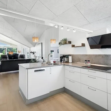 Eisa - 75m From The Sea By Interhome Ferienhaus