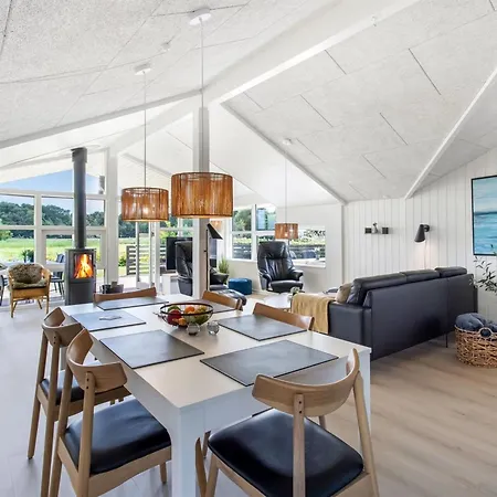 Eisa - 75m From The Sea By Interhome *