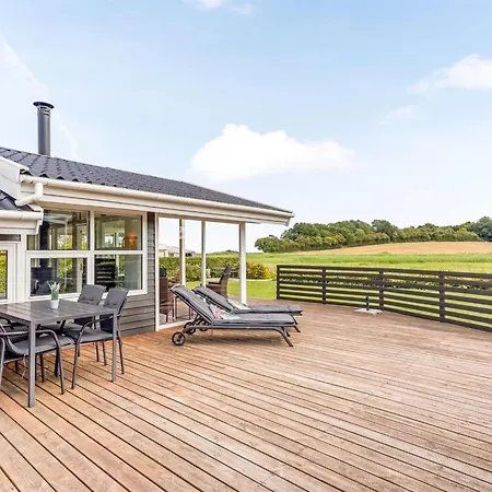 Eisa - 75m From The Sea By Interhome Semesterbostad *